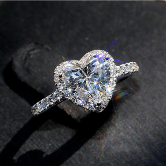 The Evelyn Heart Ring